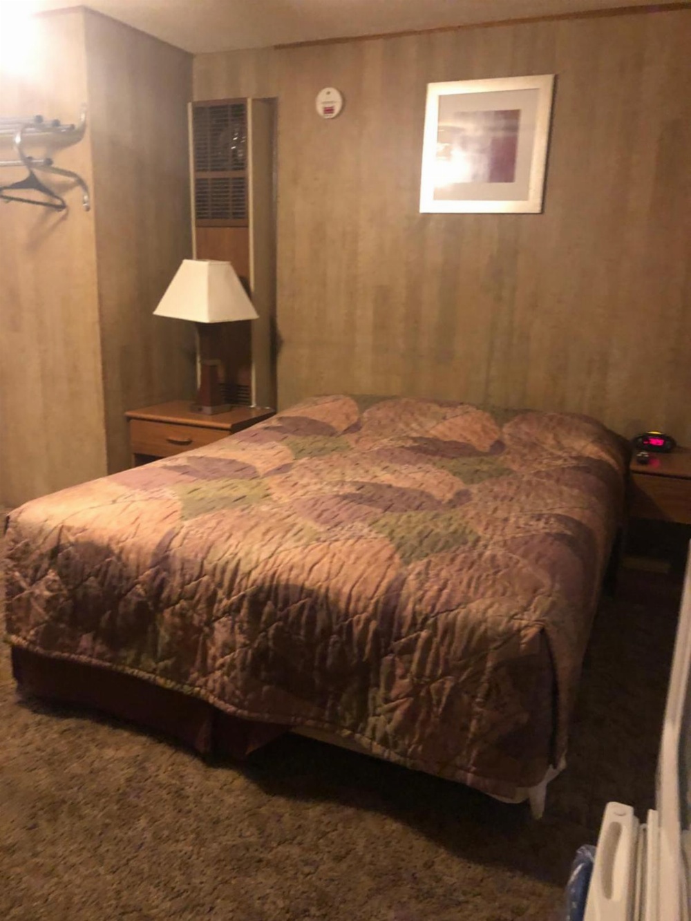 Coronado West Motel Main image